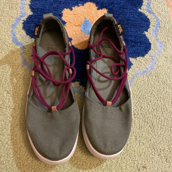 teva mary janes - Picture 3 of 4